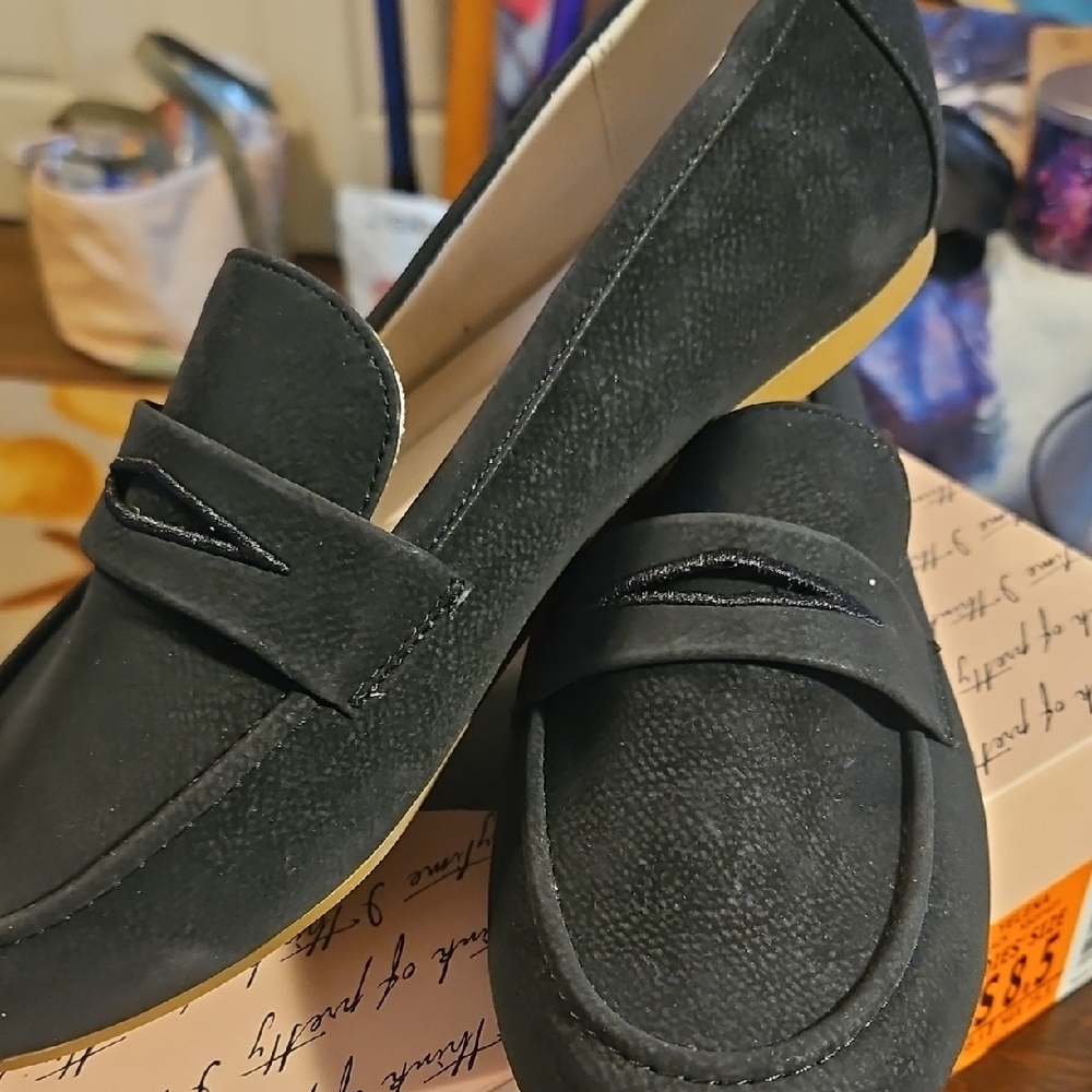Kensie Black Women's Loafers